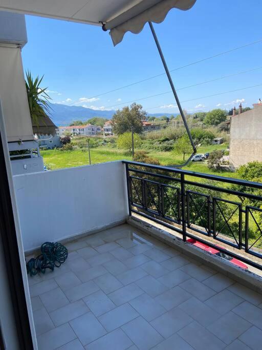 Luxury Apartment In Nafpaktos Buitenkant foto